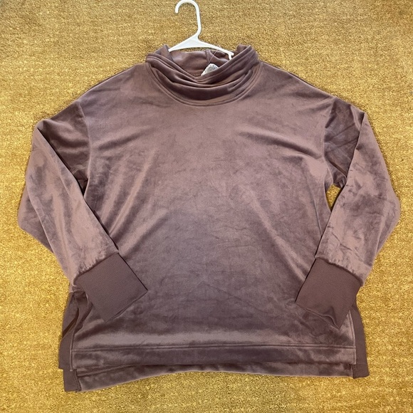 RBX Sweaters - RBX women velour cowl neck tunic top XL with Faux Fur inside and rib trim